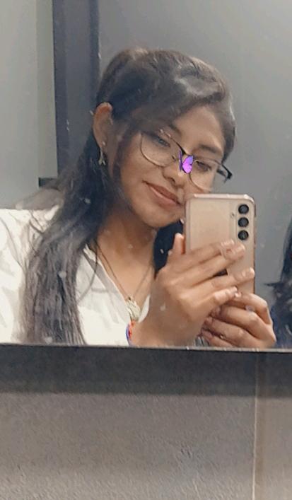 Celeste from Bolivia, online on Chamet for a live video call
