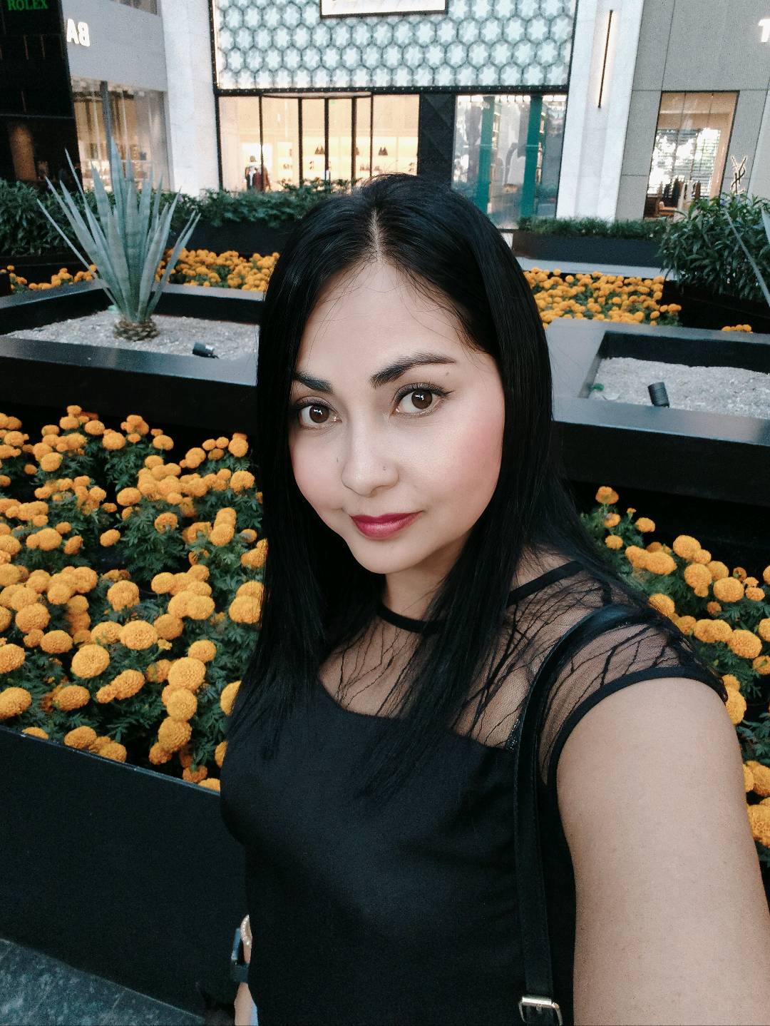 Sofi from Mexico on Chamet — friendly support